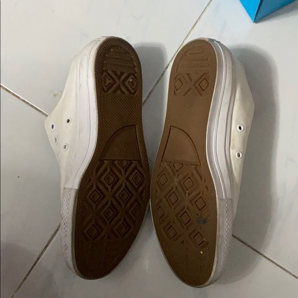 Converse - Picture 3 of 7